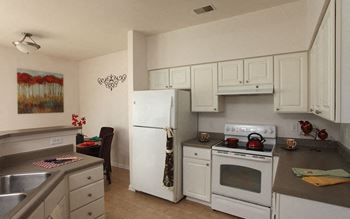 Fully-equipped kitchen